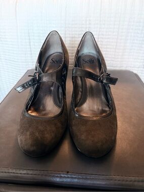 Sofft Olive Suede Mary Jane Pumps with Bow Strap